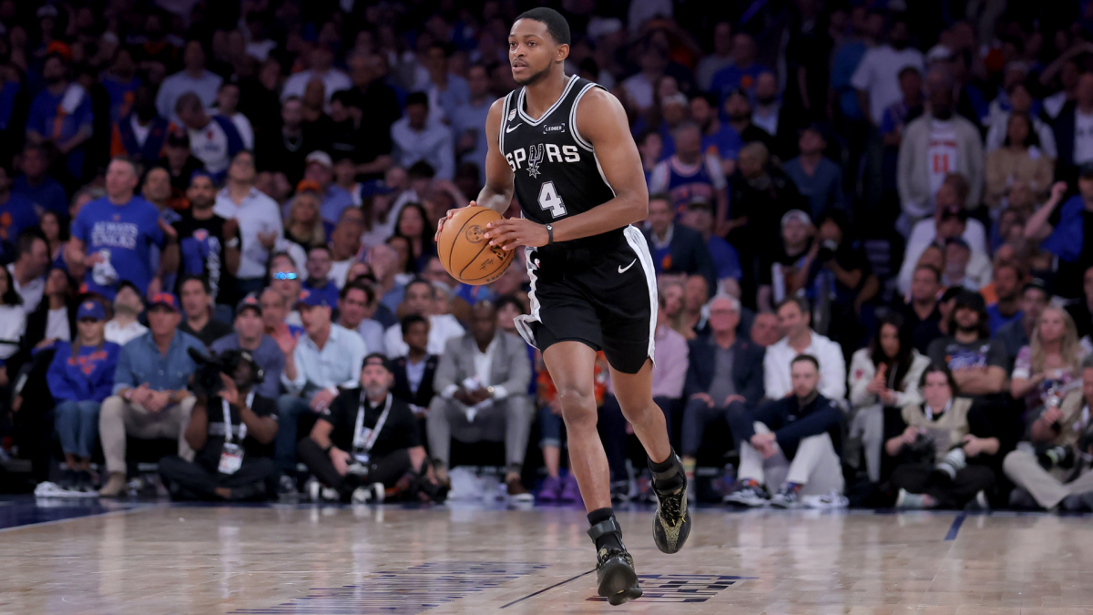 NBA Trade Rumors Surround DeAaron Fox Amid San Antonio Spurs Playoff Disappointment
