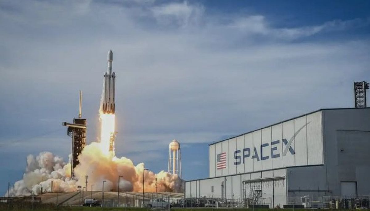 SpaceX Reaches Major Financial Milestone Amid Share Price Decline