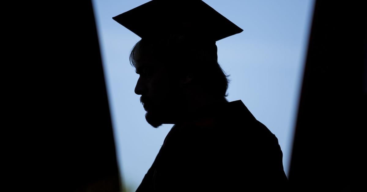 Va. Job Market Faces AI Challenge as High-Achieving Grads Struggle to Find Employment
